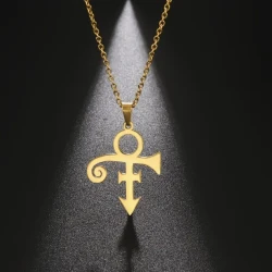 Collier avec pendentif...