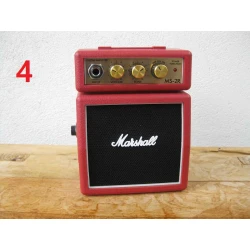 ECHTE Mini (gitaar)versterker Speaker 5 Watt (9V) met jack in- en uitgang