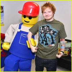 Lego achtig ROCK poppetje Ed Sheeran met microfoon